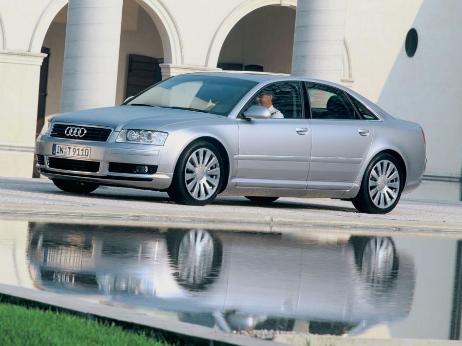  Audi A8 4.2 Quattro (D3) 2003 года  (фото 26 из 30)